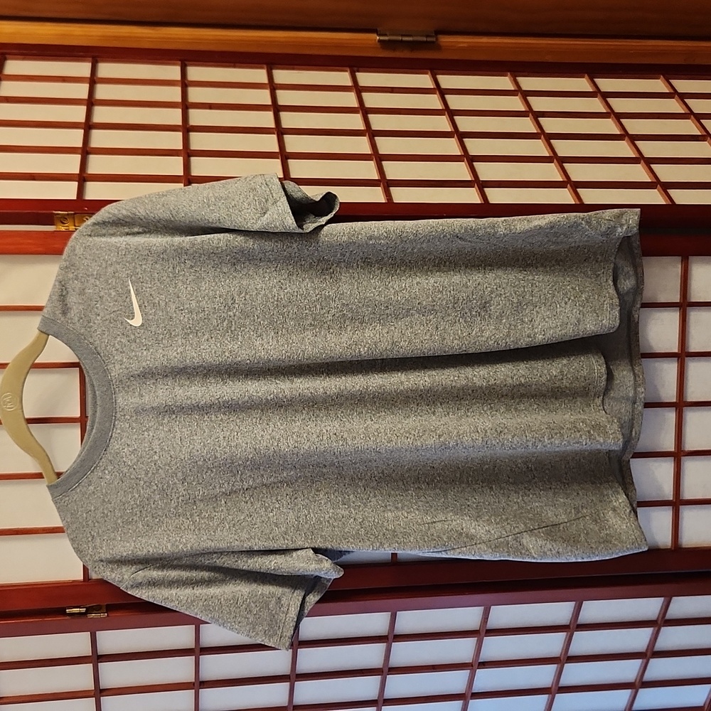 The Nike Tee, Blue size Women's XL